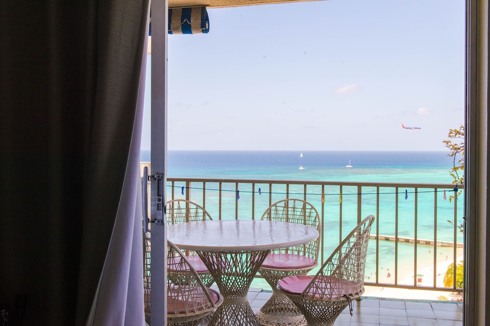 Hotel Sea Shell Beach Studio At Montego Bay Club Resort - Image 1