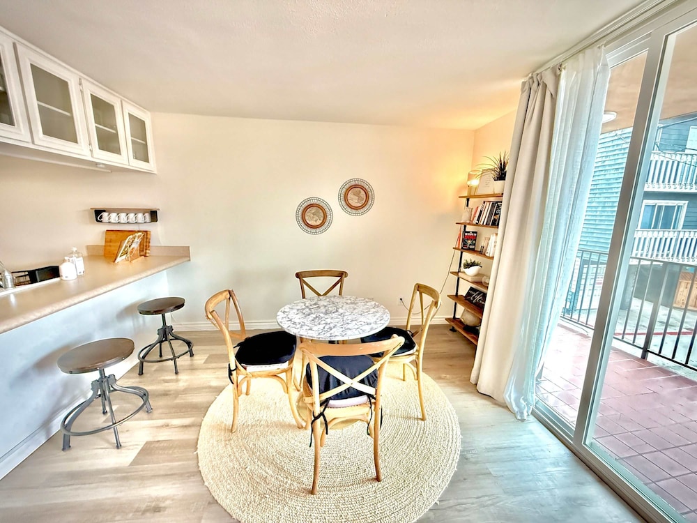 Mission Beach Bayfront Two-story bay View Condo