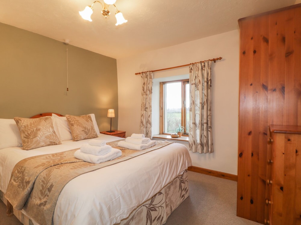 Low Garth Cottage view 4