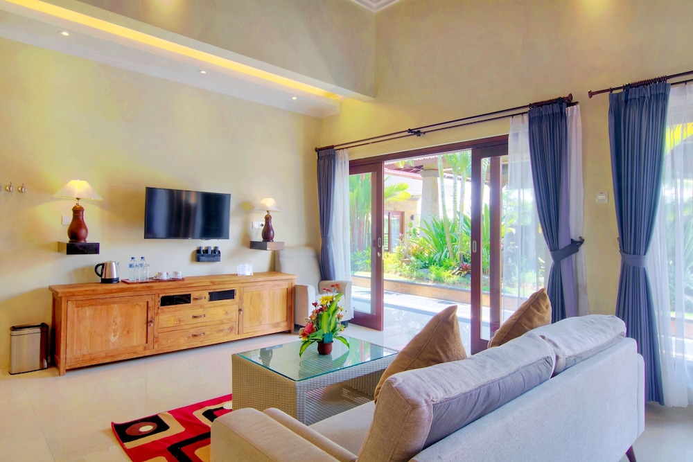Sari Sasih Hillside By Reccoma