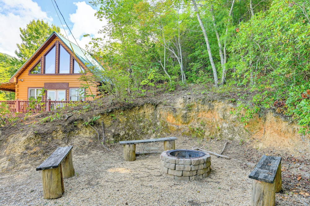 Bryson City Cabin Rental w/ Views & Hot Tub view 5