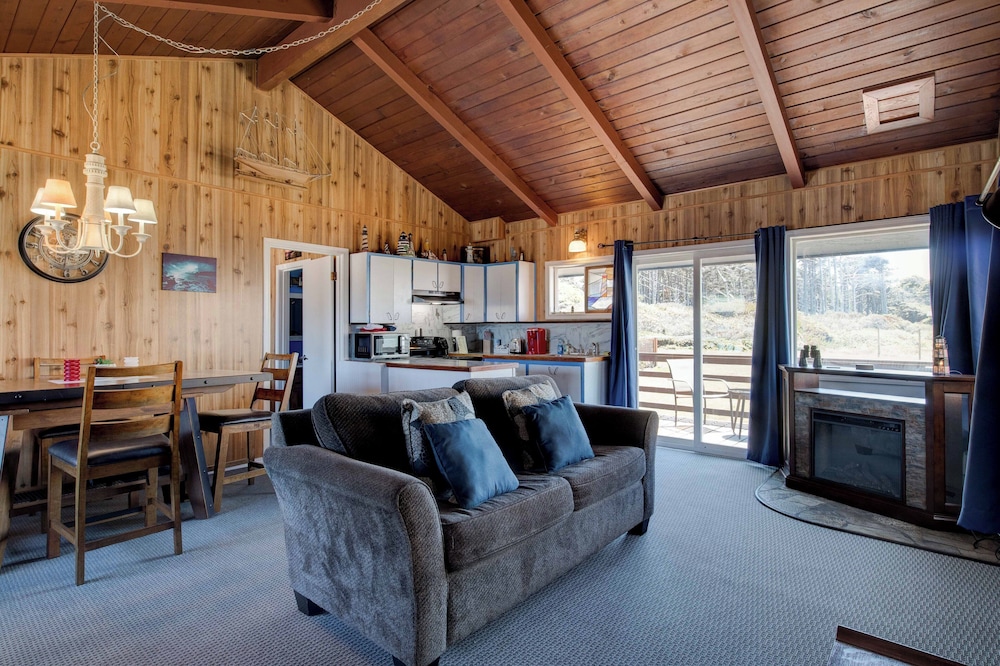 Moolack Shores Inn