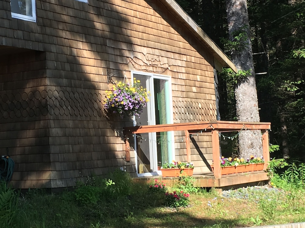 Angels Rest on Resurrection Bay LLC