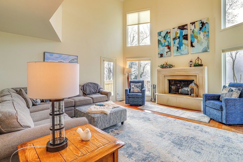 Steps to White River: Mountain View Home w/ Deck!