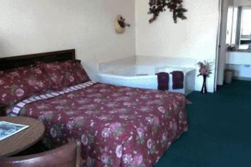 The Razorback Lodge