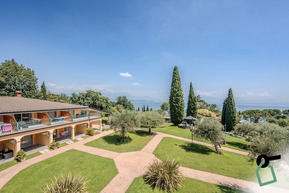 HOTIDAY Apartments Desenzano