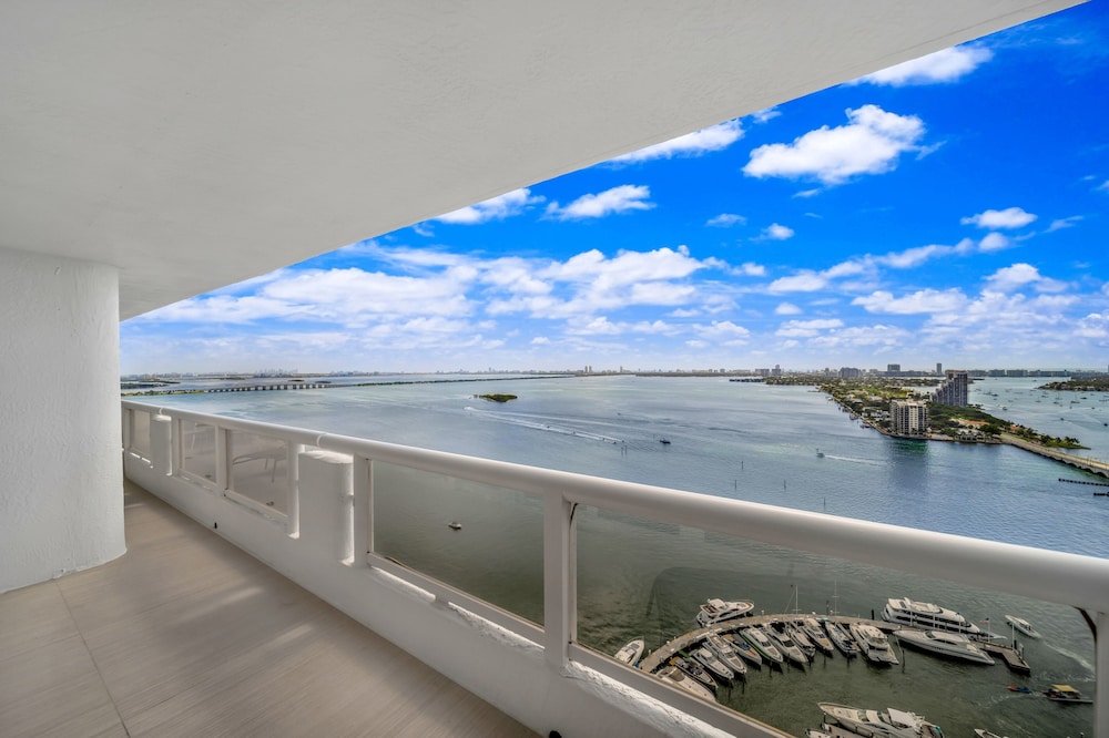 The Grand Biscayne Bay