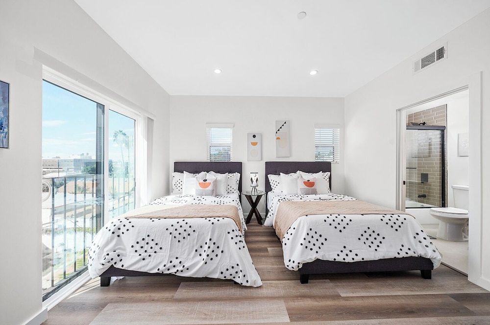 Comfort Suite Los Angeles