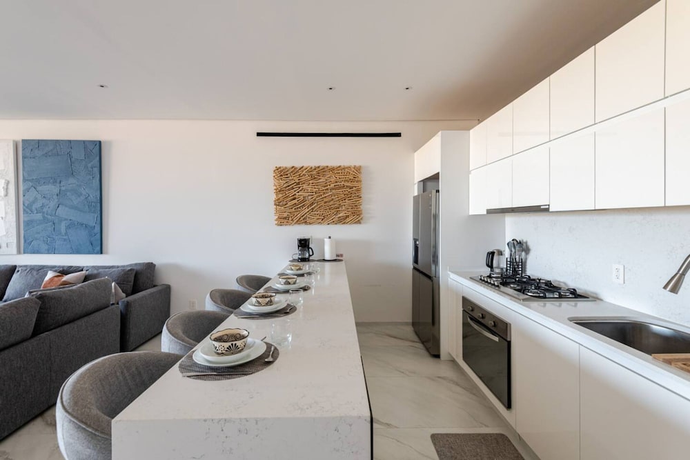 Brand new San Jose Condo