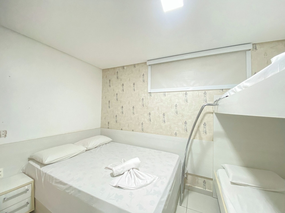 Flats no Carneiros Beach Resort