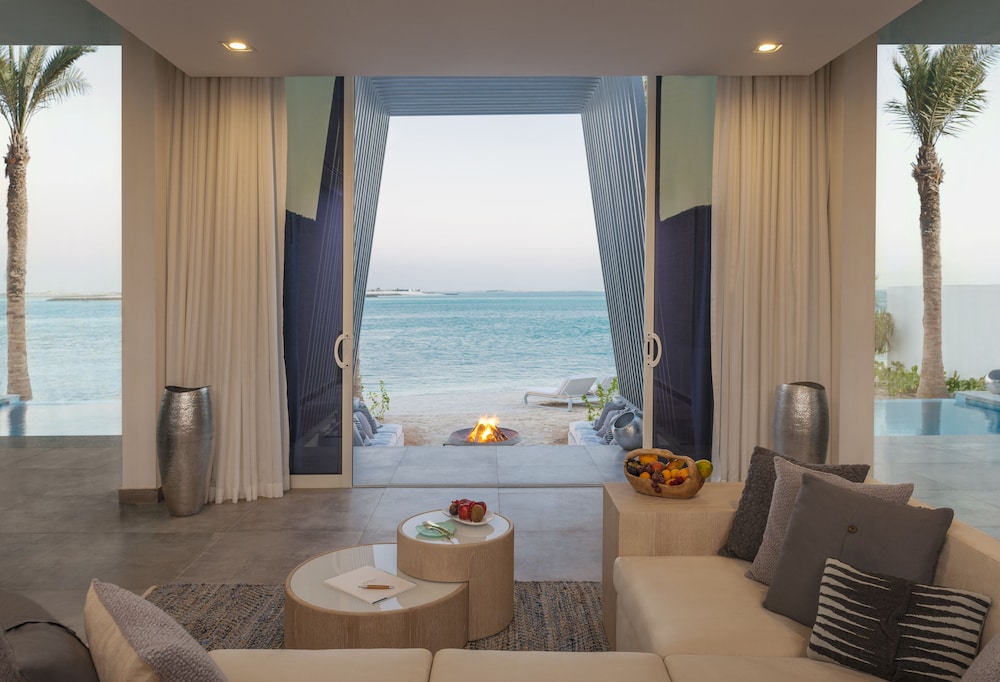 Nurai Island Resort