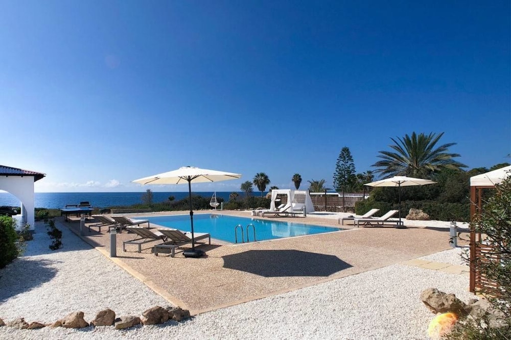 Villa Searay