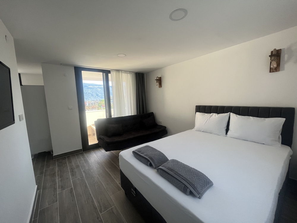 Altin Konaklari