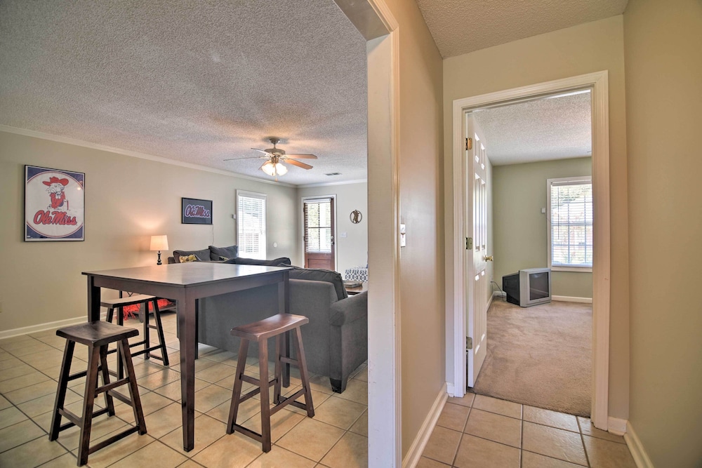 Oxford Vacations - Charming Oxford Home  1 Mi to Ole Miss Campus - Property Image 5