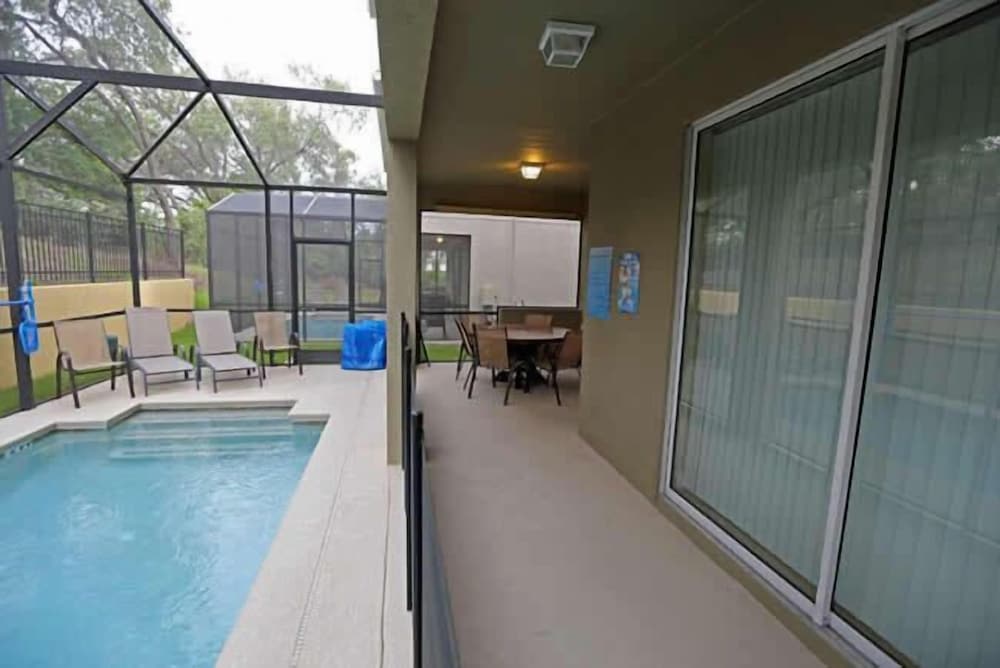 Paradise Palms Resort Orlando