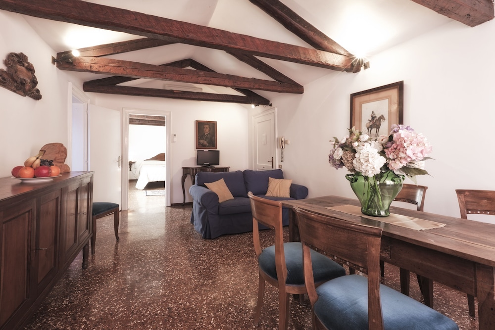 PALAZZETTO SAN LIO