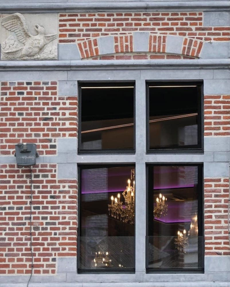 Agora Wellness suites