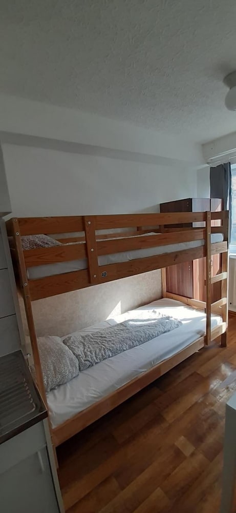 2-Rent Group Hostel Apartments EVE74