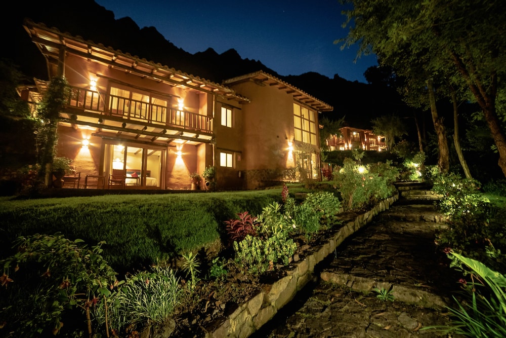 Sacred Dreams Lodge