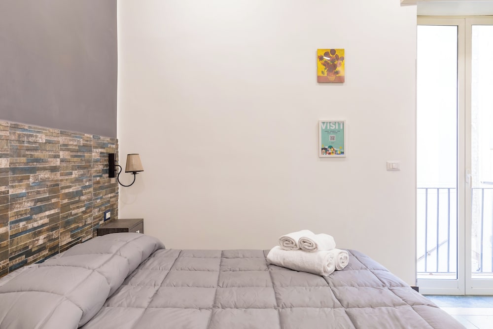 Gelso Complex Studios and Flat by Napoliapartments
