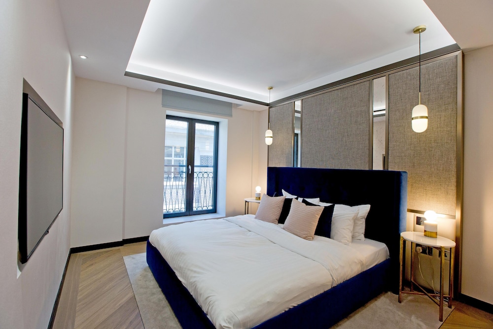 2-bed Superior Apt 415