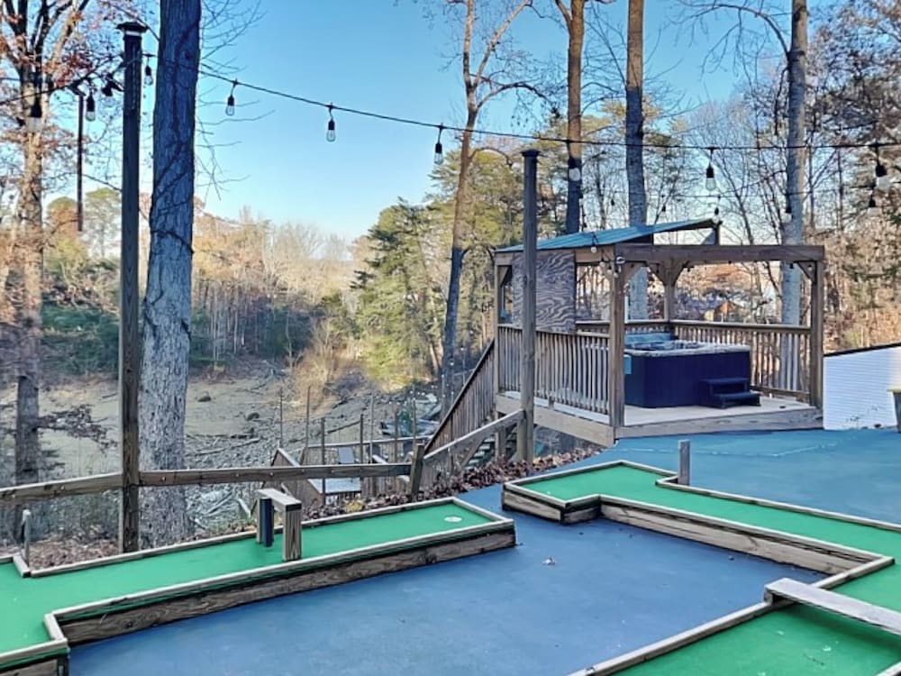 Emerald Cove by Jackson Mountain Rentals