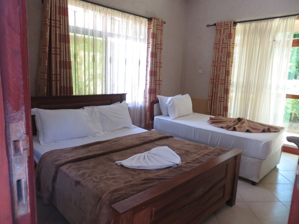 MIKUMI RESORT AND SAFARI HOTEL view 4