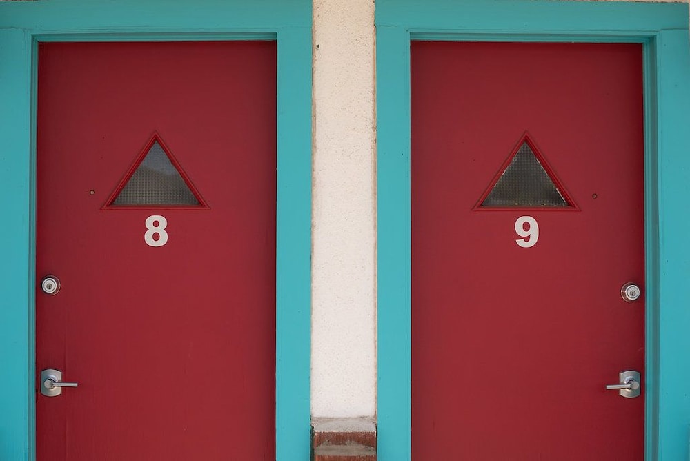 Circle R Motel