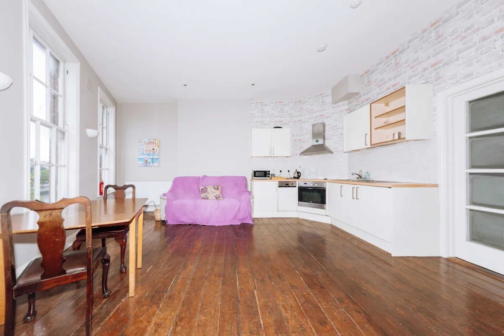1BD Riverside Hideaway in City Centre - Dublin