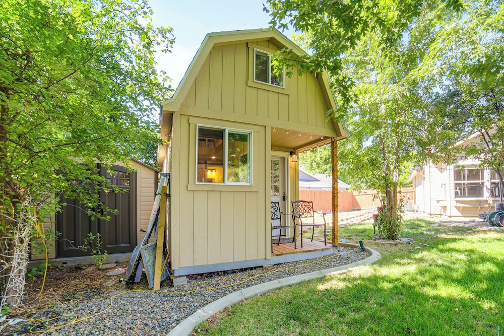 Cozy Tiny Home: 1 Mi to The Village at Meridian, photo 16