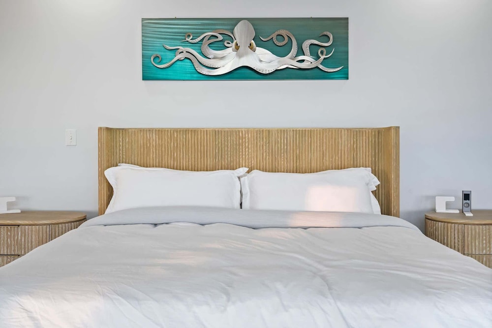 Brand New Home Ocean Views Wolf Appliances