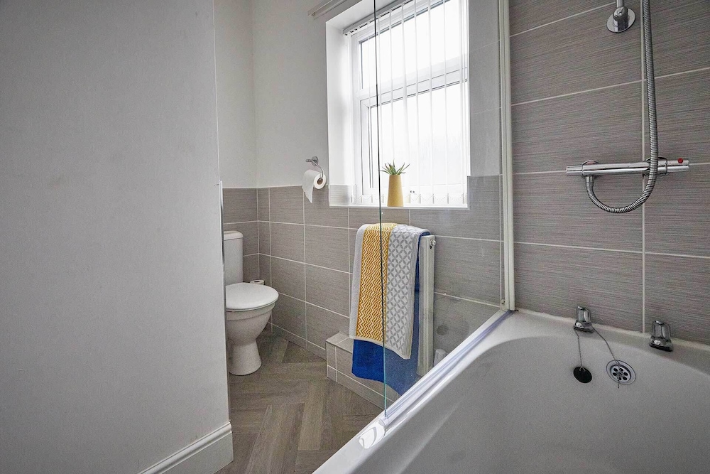 Whitley Bay Vacations - Host Stay Skyview - Property Image 6