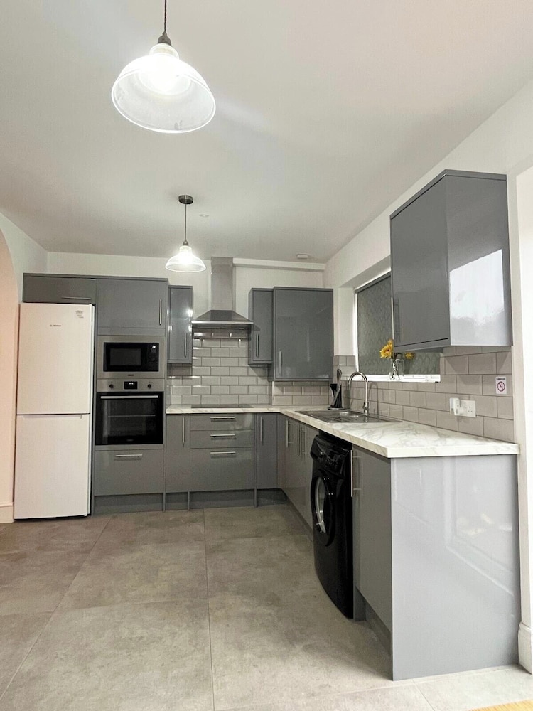 Cosy 1 Bed Garden Retreat In The Heart Of London