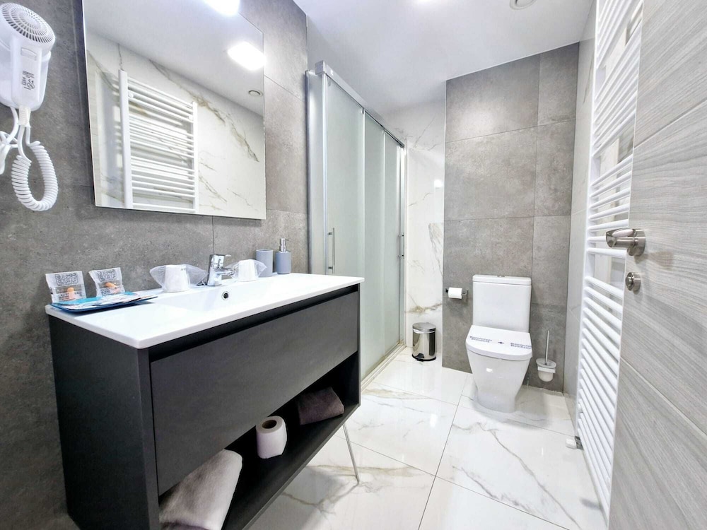 Feeling Home - Suites&Rooms