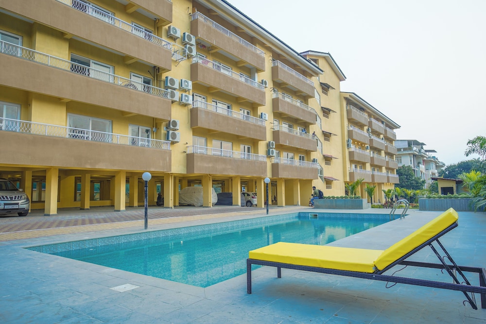 Alaya Stays Veera Marina 1BHK with Pool