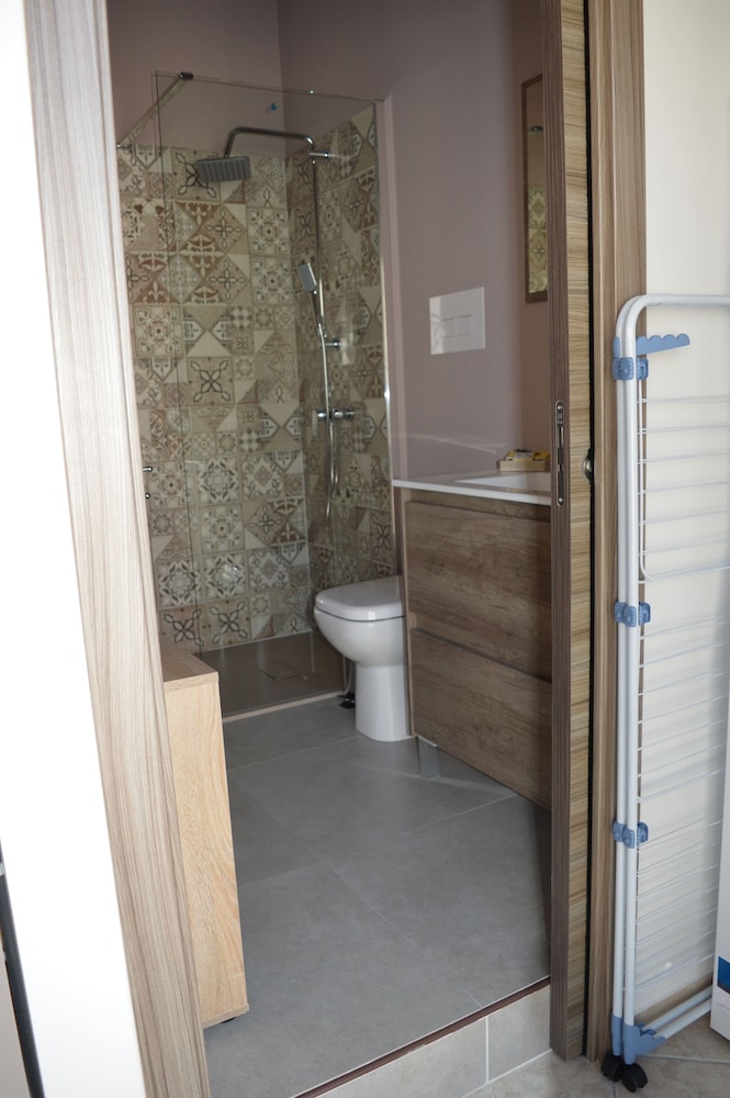 Emerella Guest House Siderno Beach