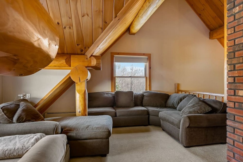 Mountain Haven - Off Market view 4