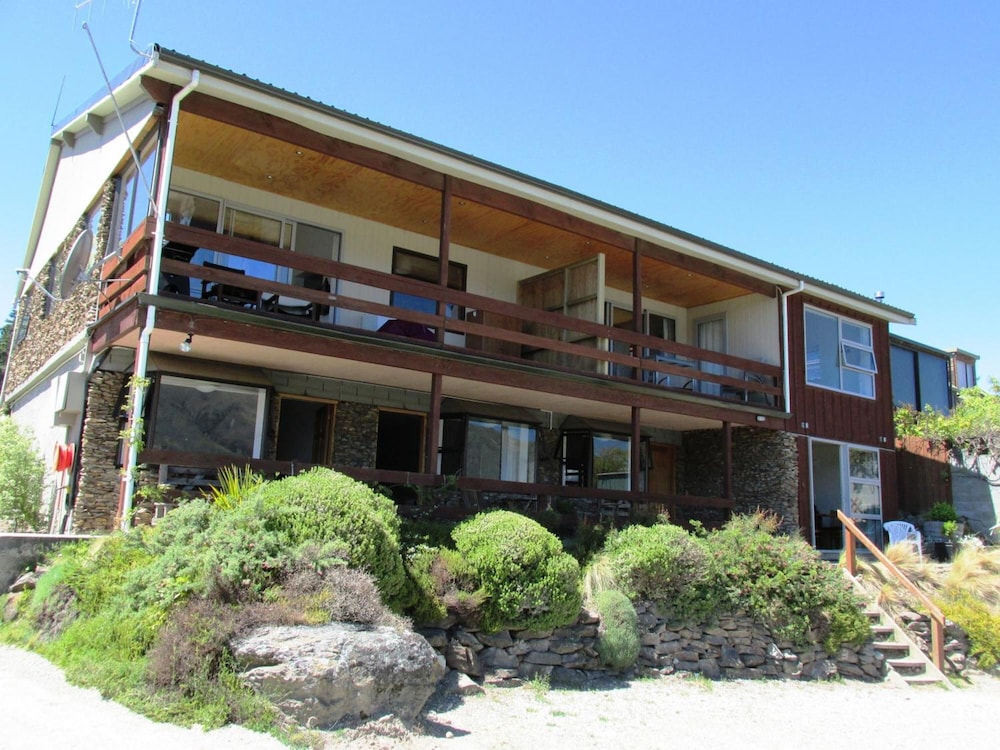 Lakeview Motel