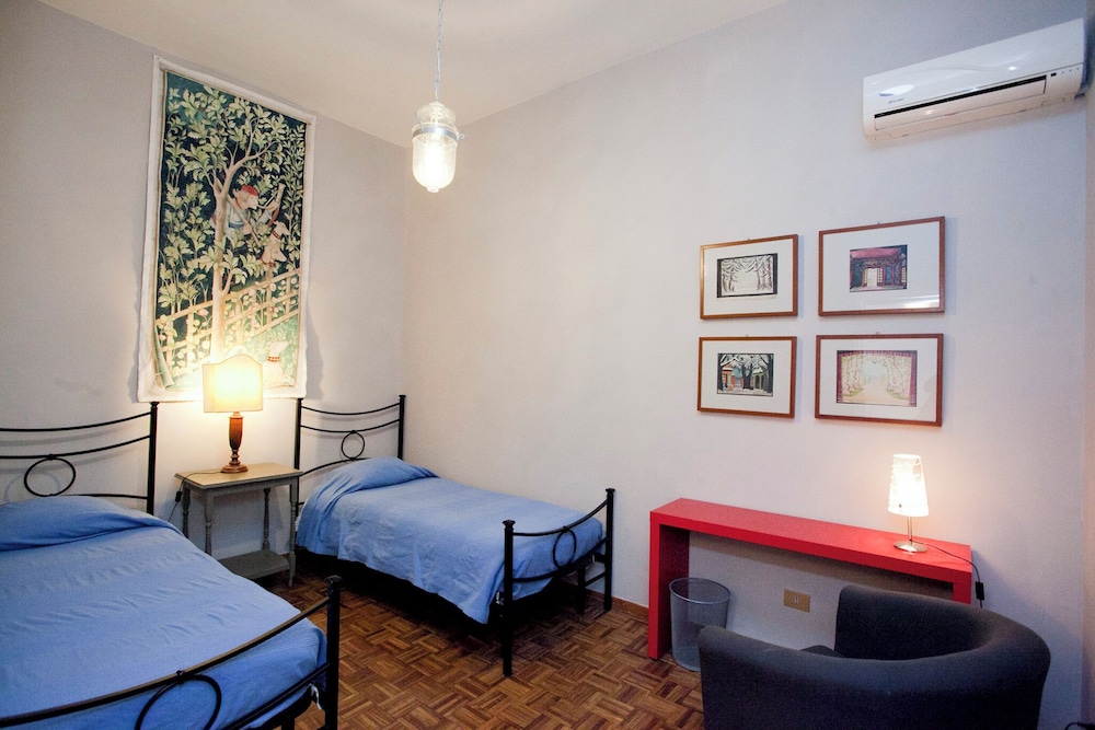 Via Giulia Apartments