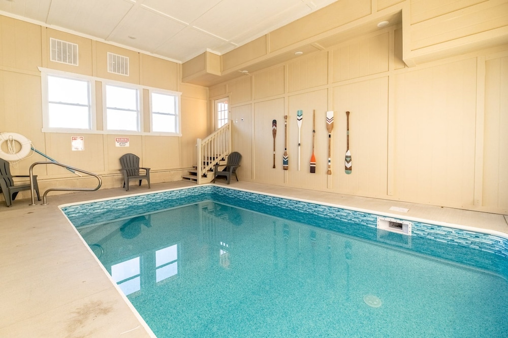 Pet-friendly Pool Game Room Hot Tub Theater