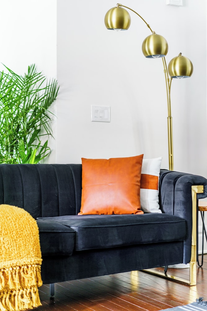 Jungle House Boutique Suites – Short North & Convention Center
