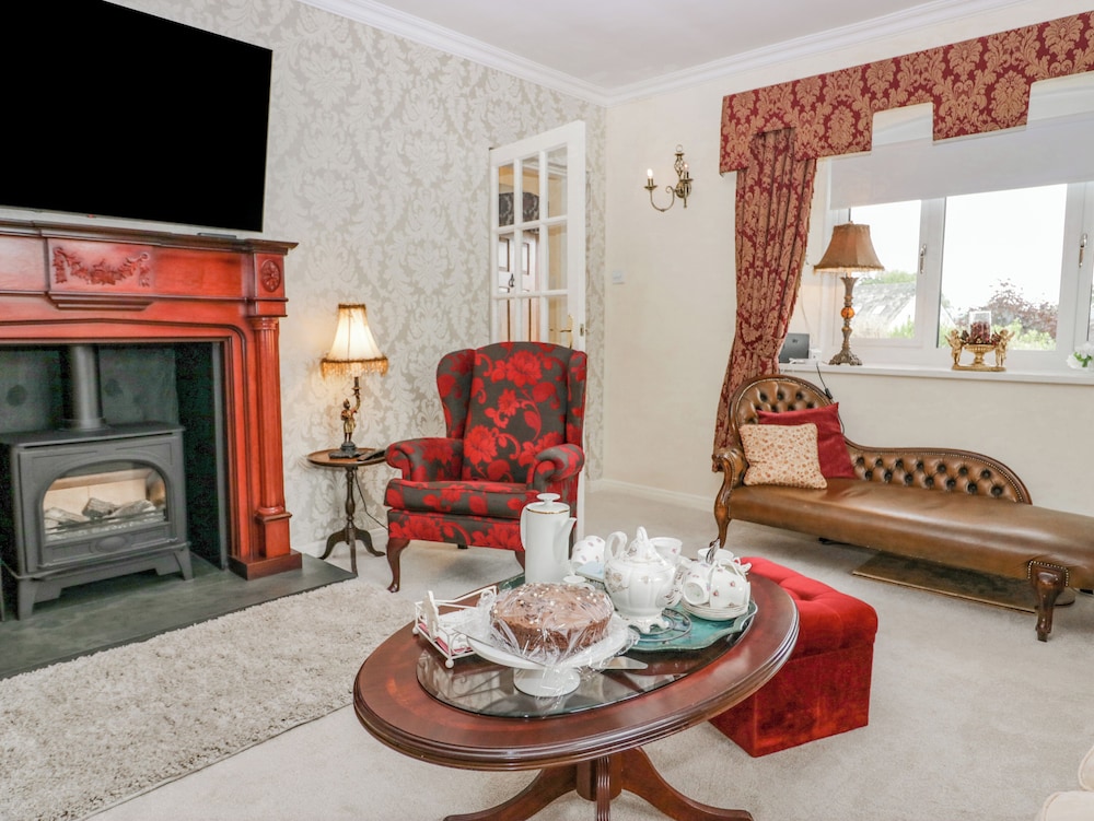 Storrs Lodge