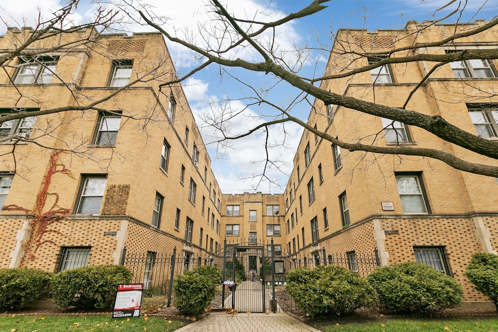 1BR Apt Safe Popular Spot in Marshfield - Image 1