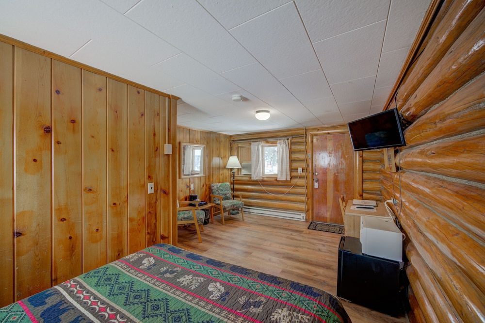Sportsmans Lodge