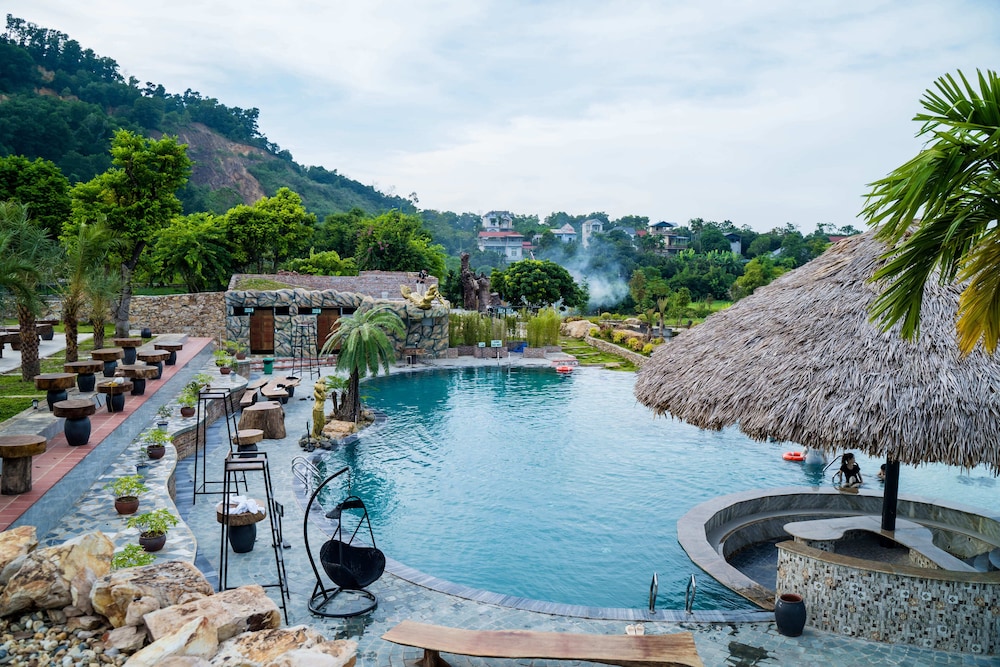 Kovie Hoa Lac Xanh Resort