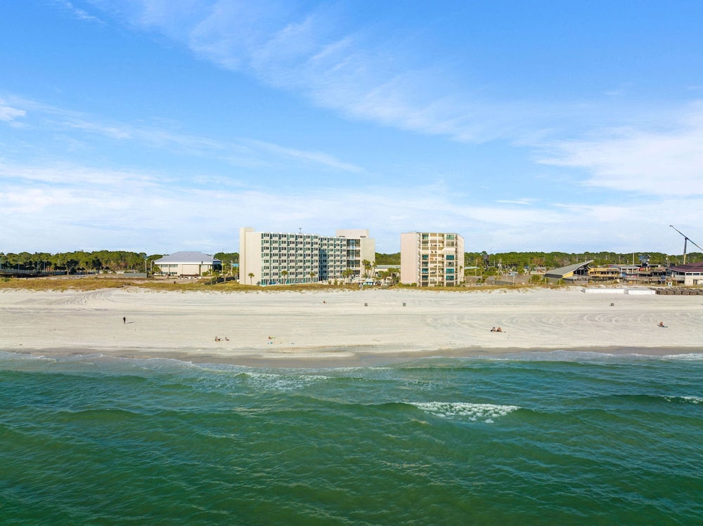 Beachfront Studio Condo - Top of the Gulf 317