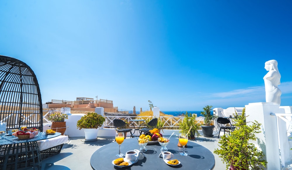 Santorini Paradise