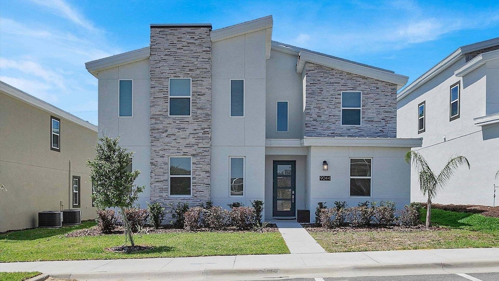 Championsgate 8 bedroom, Game room, Pool, Theater 8 Home