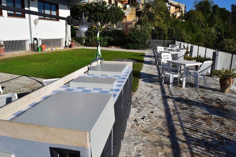 Centra House - Big Gardened Flat Near Rome view 2
