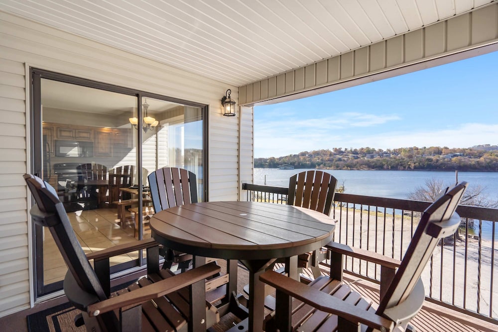 Lakescape at The Getaways